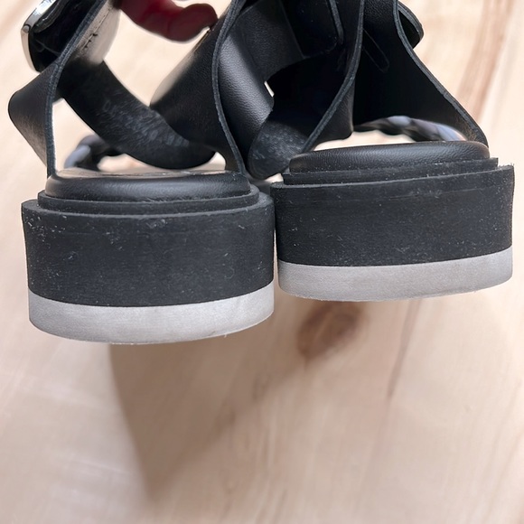 AGL “CRUISE READY” ITALIAN MADE Milea Platform Sandals 39.5 US 9.5 - Picture 5 of 6